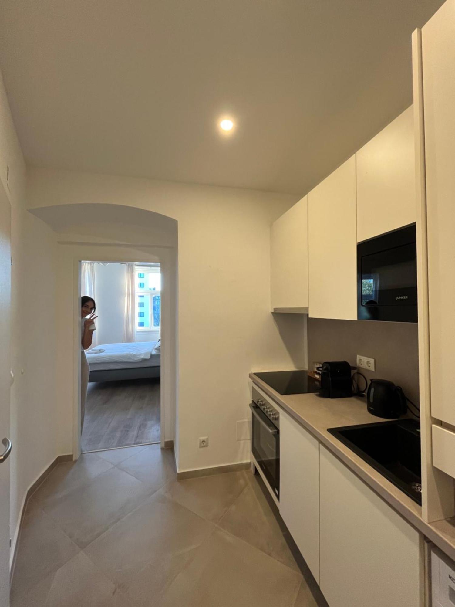 Apartment Schoenbrunn Near Metro Відень Екстер'єр фото