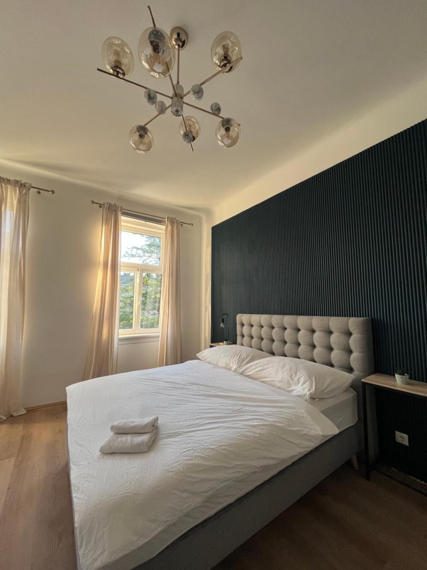Apartment Schoenbrunn Near Metro Відень Екстер'єр фото