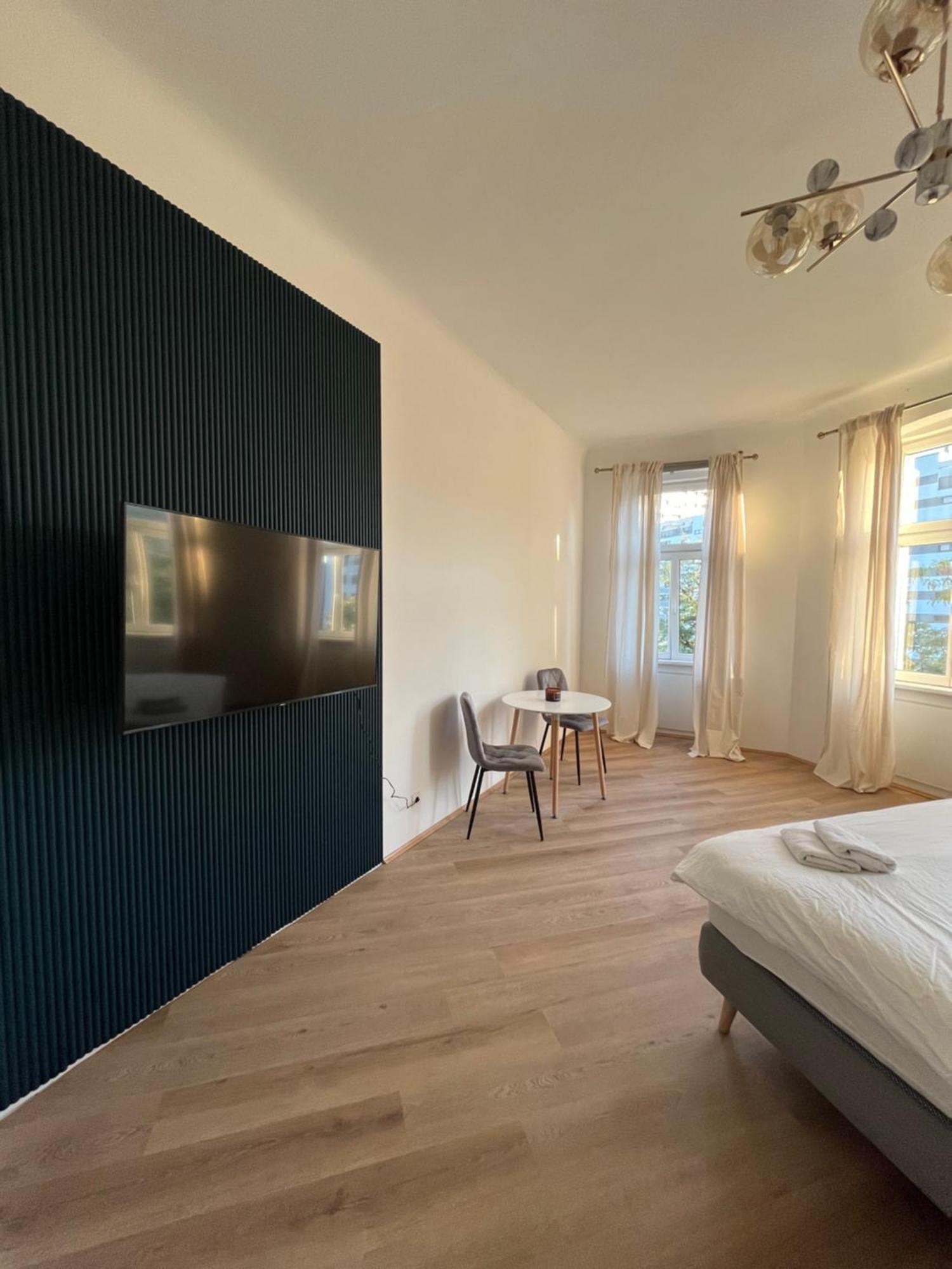 Apartment Schoenbrunn Near Metro Відень Екстер'єр фото