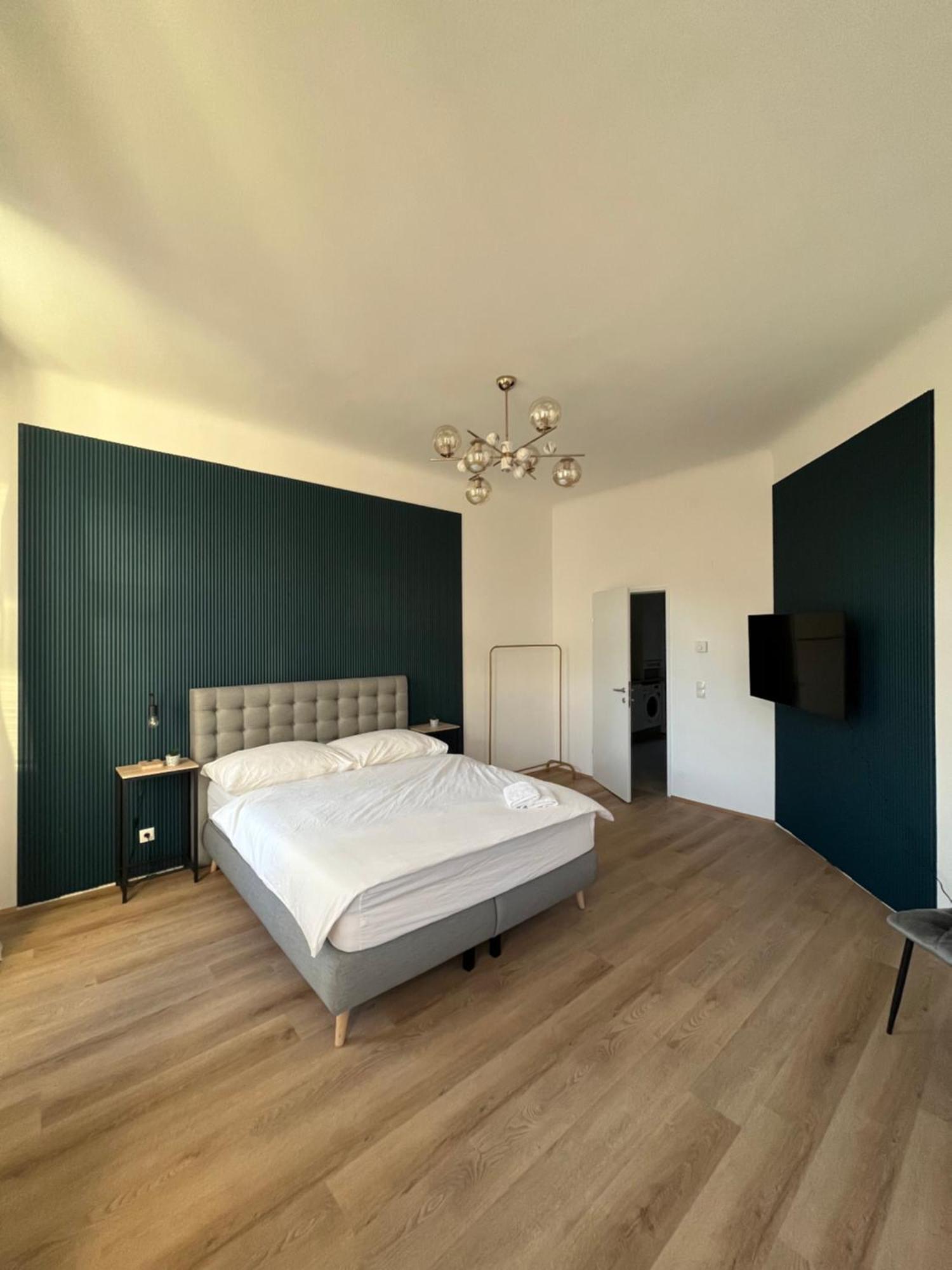 Apartment Schoenbrunn Near Metro Відень Екстер'єр фото